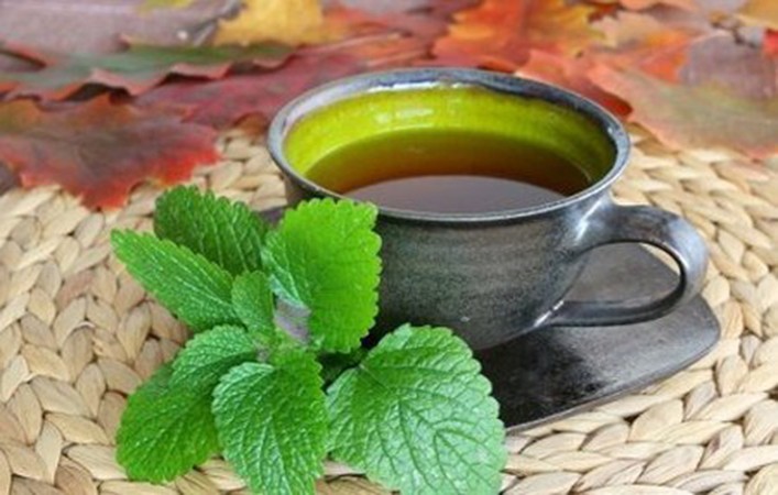 9 loại trà thảo mộc giải nhiệt ngày hè giúp mẹ bầu không lo thiếu ối