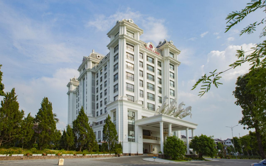 Westlake Hotel & Resort Vinh Phuc – Tòa lâu đài giữa lòng thành phố