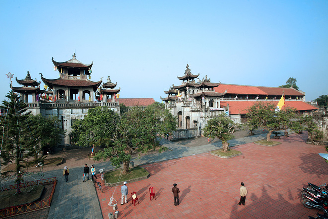Kiến trúc độc đáo nhà thờ Phát Diệm