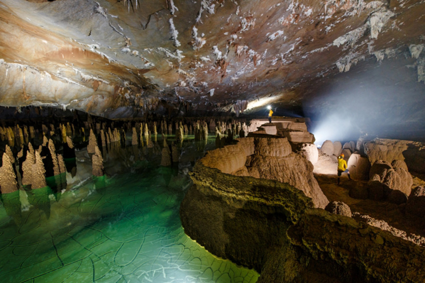 4 hang động ở Quảng Bình thách thức mọi du khách