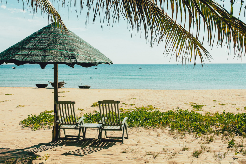 Ngắm 2 bãi biển hoang sơ Việt Nam lọt top đẹp nhất châu Á