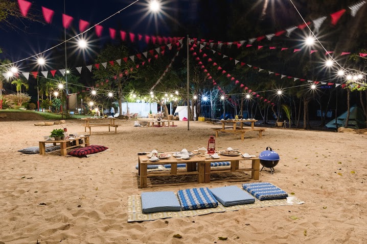 Cắm trại trên biển tại Zenna Pool Camp địa điểm mới của giới trẻ