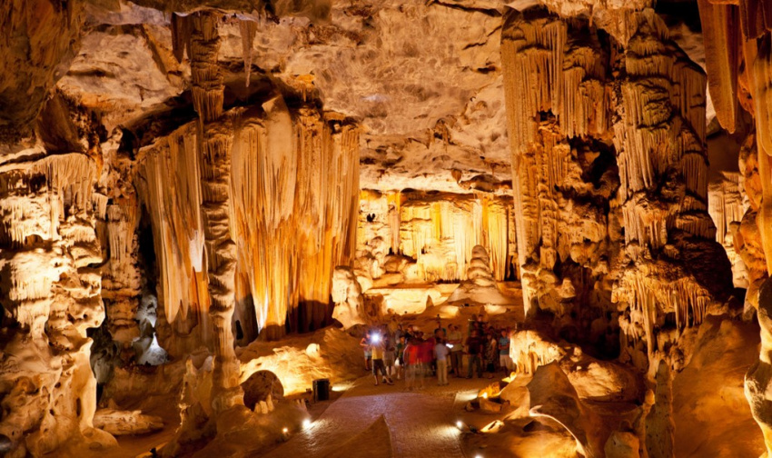 Hang Sơn Đoòng - top 10 hang động hùng vĩ nhất thế giới