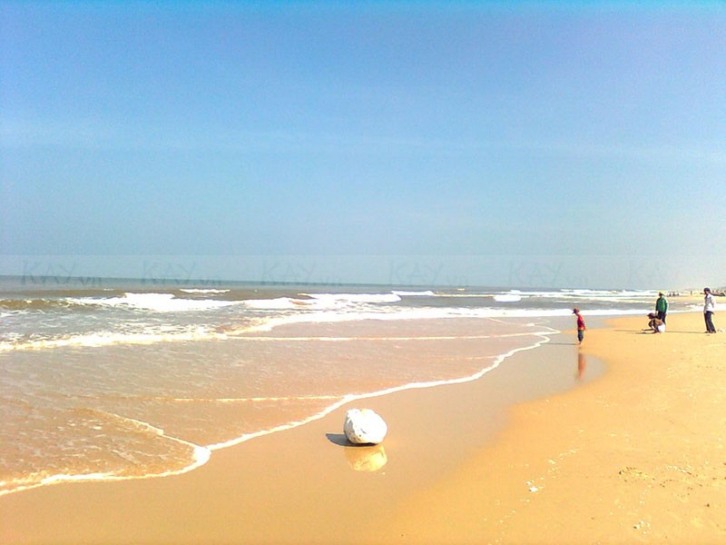Bãi biển Ninh Chữ - Thắng cảnh Phan Rang