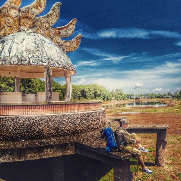 Rùng rợn khám phá công viên nước bỏ hoang ở Huế