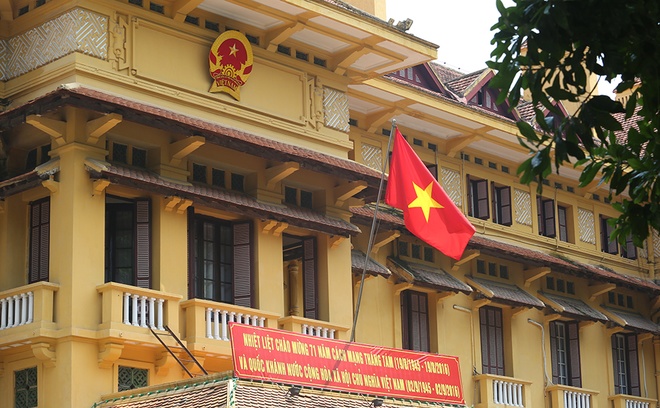 Tòa nhà trăm mái độc đáo ở Hà Nội