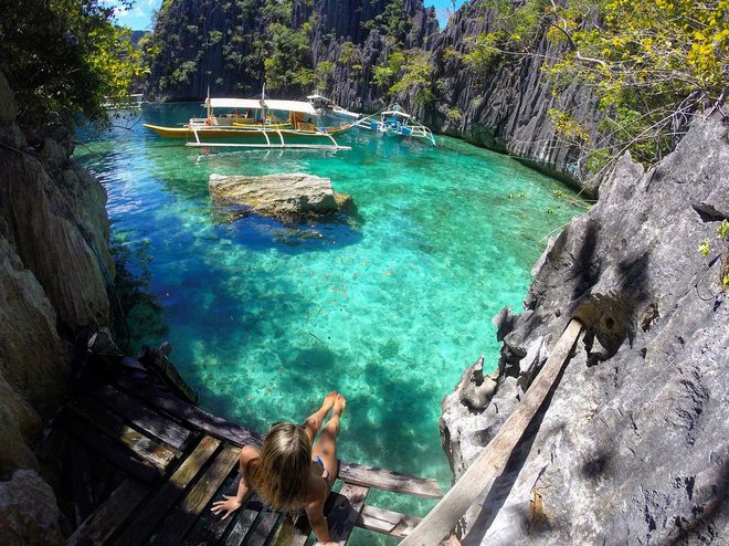 Khám Phá Vẻ Đẹp của Đảo Coron ở Philippines