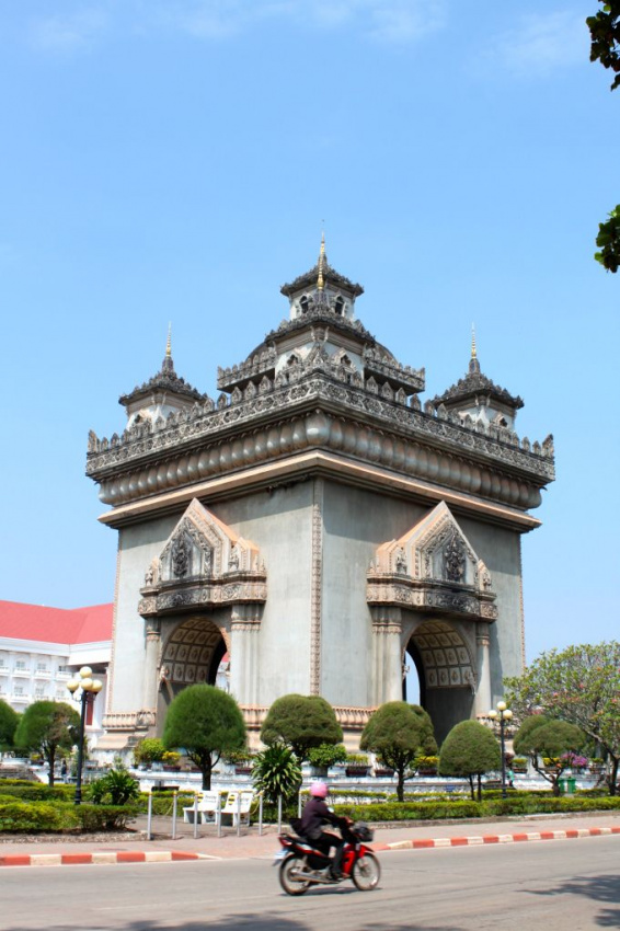 Viantiane - Thủ đô Yên Bình
