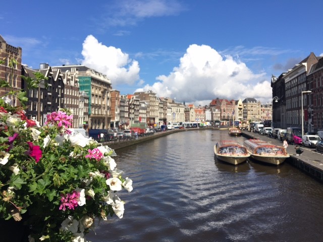 Ngắm Amsterdam yên bình qua góc máy của nhiếp ảnh gia người Việt