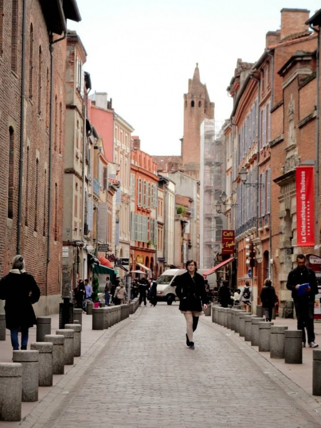 Toulouse : Vẻ Yên Bình Trong Thành Phố Công Nghệ