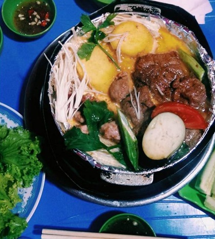 10 con phố ăn uống nổi danh ở Hà Nội