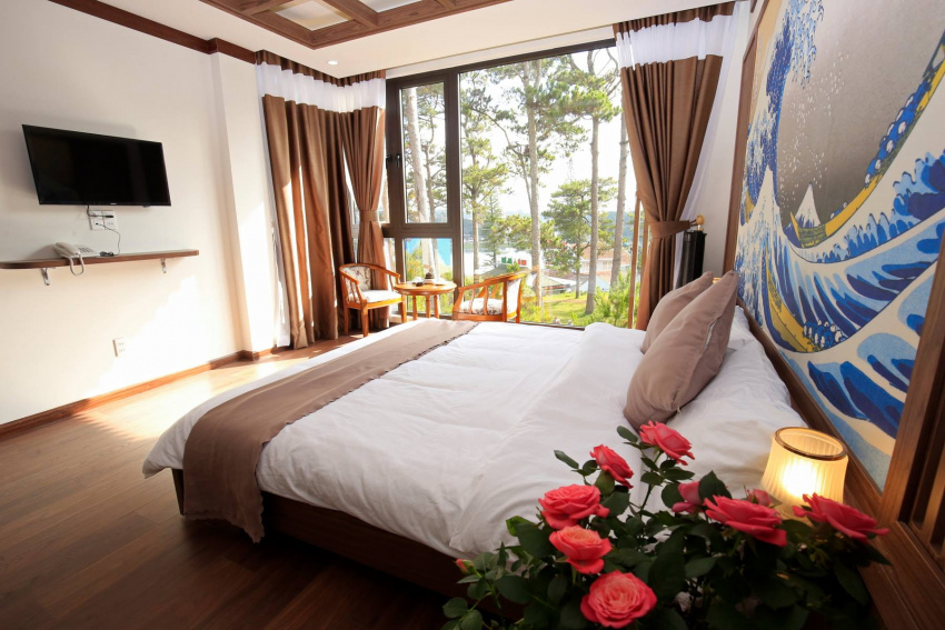 Vì sao nên chọn khách sạn Đà Lạt gần trung tâm thay vì villa, homestay xa trung tâm?