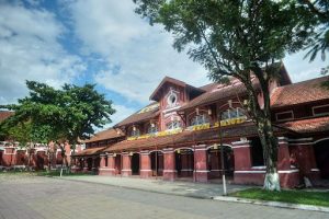 Trường Hai Bà Trưng Huế – Nét đẹp nữ sinh Đồng Khánh