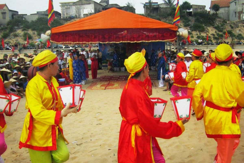 Nét đẹp văn hoá truyền thống trong lễ cầu ngư Quảng Bình