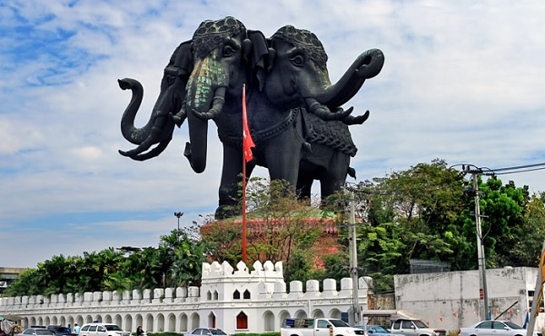 du lịch bangkok, đến bảo tàng erawan chiêm ngưỡng tượng voi 3 đầu nổi tiếng thái lan
