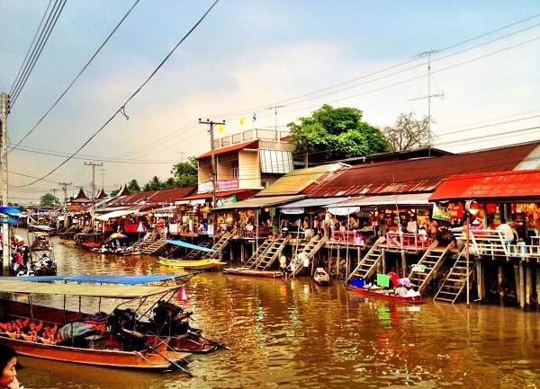Tham quan khu chợ nổi Amphawa, chợ nổi lớn thứ 2 của Thái Lan