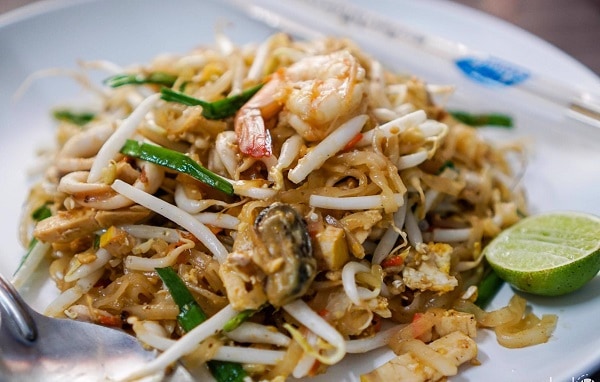 ăn pad thai ngon nhất ở bangkok không nên bỏ qua địa chỉ này