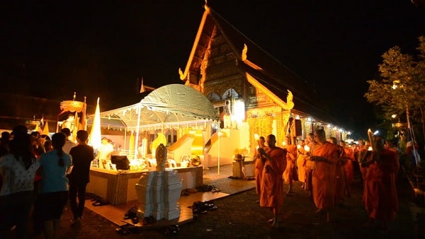 Độc đáo lễ hội truyền thống Asanha Bucha và Khao Phansa Thái Lan