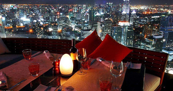 review siêu chi tiết 5 quán bar tầng thượng đẹp nhất ở bangkok