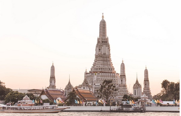 5 ngôi chùa linh thiêng, nổi tiếng, đẹp nhất ở Bangkok