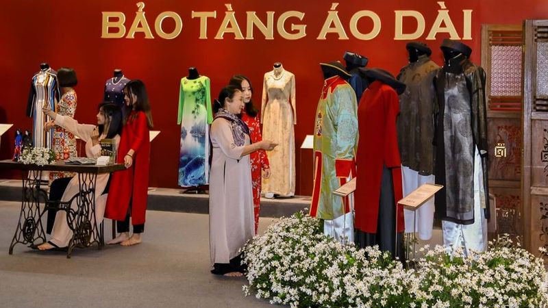 kinh nghiệm hay tại bachhoaxanh, tham quan bảo tàng áo dài - nét đẹp văn hóa cổ truyền dân tộc