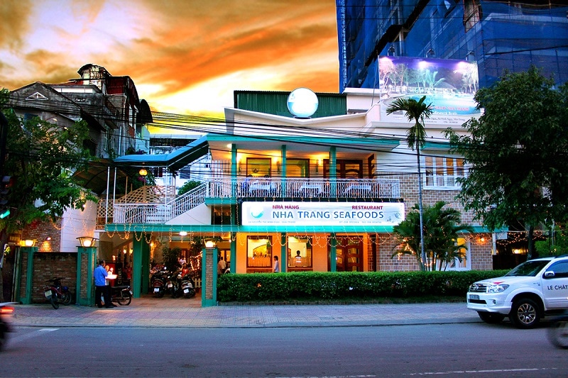 15 quán hải sản ngon ở Nha Trang giá rẻ & siêu đông khách