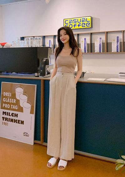  thoi trang (1013),  mix do (945),  thoi trang nu (991),  phoi do (965),  mix & match (971), nằm lòng cách mặc đồ cho chân dài ra với 3 mẫu quần thần thánh