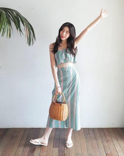 Cách mặc váy cho người lùn kéo chân hack dáng tức thì  Thời trang  Việt  Giải Trí