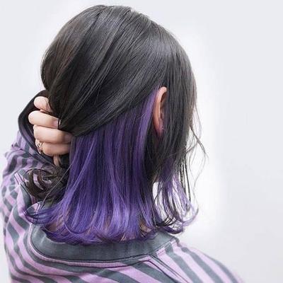 Tóc ombre tím là sự kết hợp hoàn hảo giữa màu tím đậm và nhạt, tạo ra độ sáng cho kiểu tóc của bạn. Màu tím cũng mang lại sự quyến rũ và sự độc đáo cho kiểu tóc của bạn. Xem hình ảnh liên quan đến từ khóa này để khám phá thêm về kiểu tóc ombre tím.