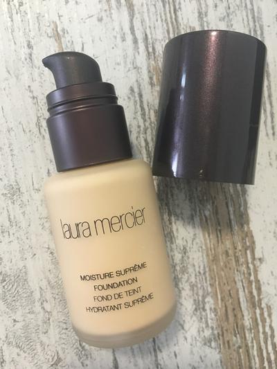 kem nền laura mercier moisture supreme foundation - tạo nên lớp nền che phủ khuyết điểm hoàn hảo