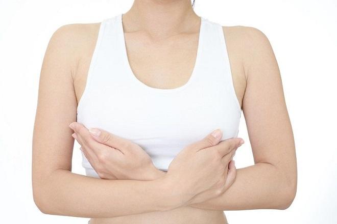 5 nguyên nhân khiến ngực chảy sệ bạn cần tránh xa trước khi quá muộn