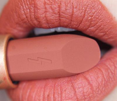 review pony effect powdery whisper lipstick – thỏi son kem lỳ đẹp đến nao lòng
