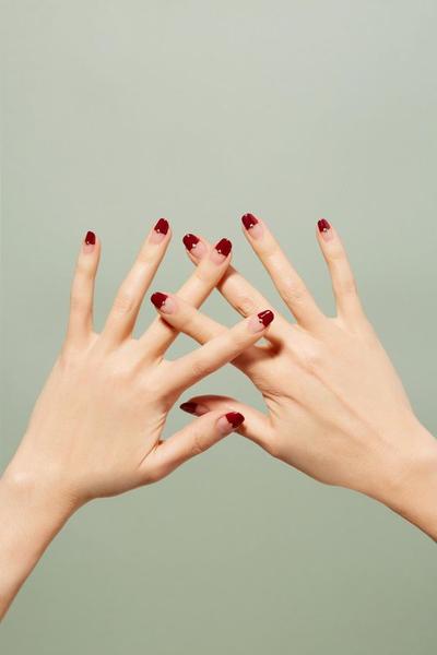  lam dep (995),  nails (188),  xu huong (635), mãn nhãn với bộ sưu tập các mẫu móng tay đơn giản và đẹp mắt cho đôi bàn tay bạn gái