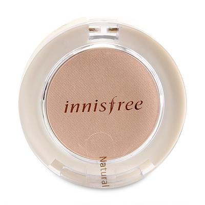  innisfree (256),  make up (823),  trang diem (842),  phan mat (82),  trang diem mat (218), cùng sở hữu đôi mắt hút hồn với phấn mắt innisfree mineral single shadow