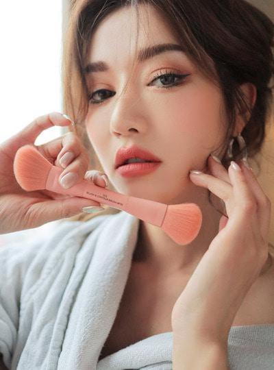  make up (823), cach trang diem (189), trang diem mat (218), kien thuc trang diem (131), trang diem (842), cách trang điểm mắt cơ bản phong cách hàn quốc cho người mới bắt đầu