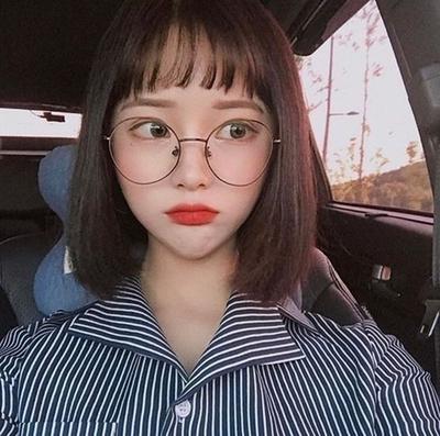  xu huong (635),  lam dep (995),  kieu toc dep (626),  toc ngan (480), những kiểu tóc dành cho cô nàng đeo kính cute nhất!