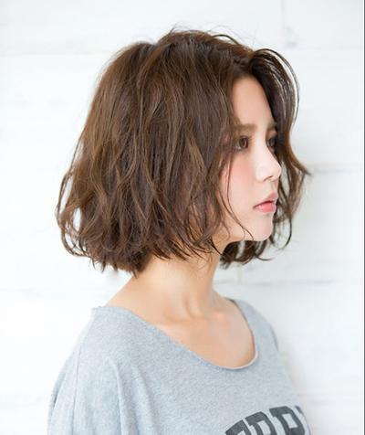  lam dep (995),  toc ngan (480),  kieu toc dep (626),  xu huong (635),  toc xoan (345),  toc dai (282), những kiểu tóc cho nữ tóc ít giúp bạn khắc phục khuyết điểm