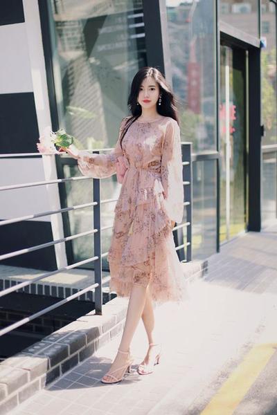 5 cách phối váy hoa cho outfit của bạn xinh lung linh như một nàng công chúa