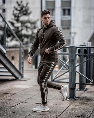 outfit “chuẩn” mọi lúc mọi nơi cho các chàng cùng item jogger