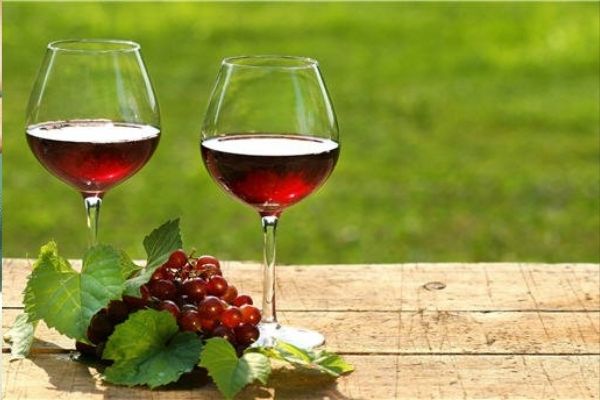 “bật mí” cách uống rượu vang làm đẹp da, chống lão hóa