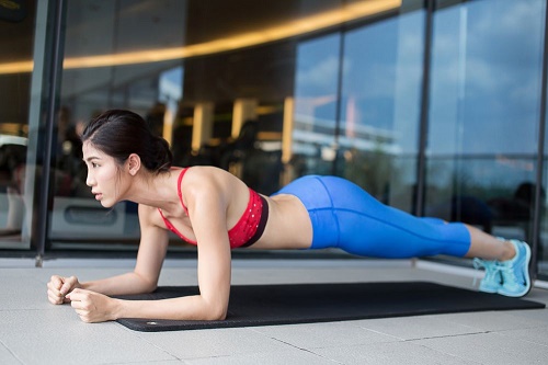 giảm cân, eo thon dáng đẹp với các động tác trong bài tập plank