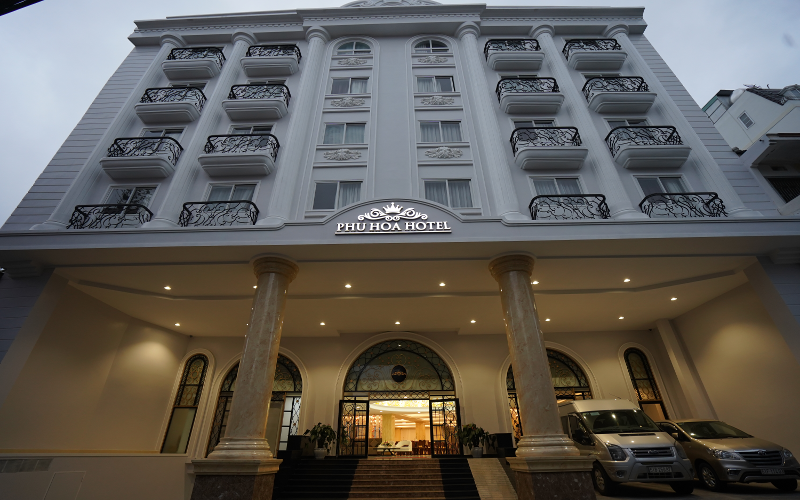 Khách sạn Phú Hòa Đà Lạt 3 sao đẹp “lồng lộn” ngay lòng Đà Lạt