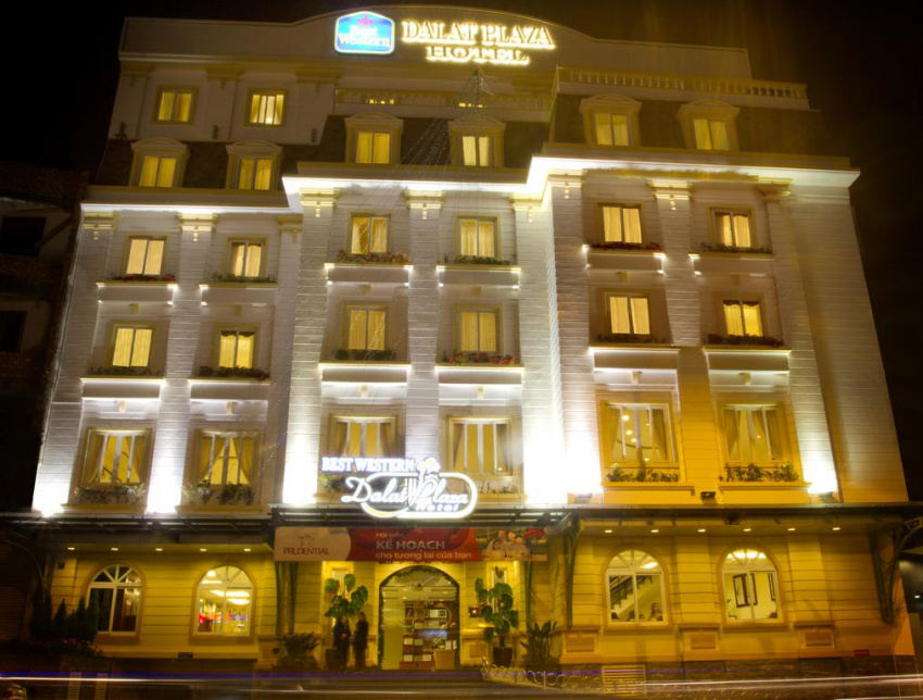 Khách sạn Dalat Plaza 3 sao gần chợ Đà Lạt giá rẻ, được du khách yêu thích