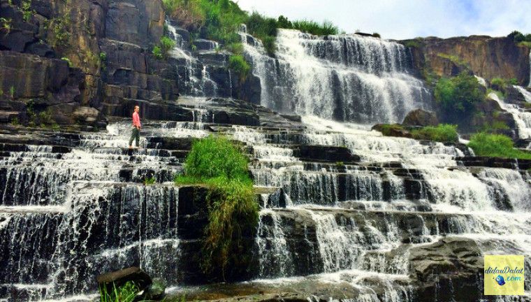 thác pongour đà lạt với thác nước 7 tầng cực đẹp