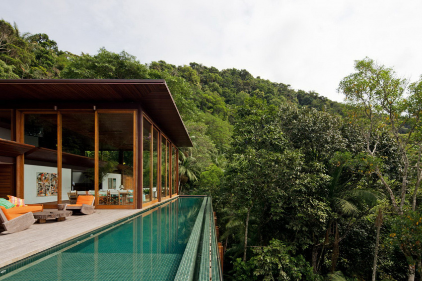 Mãi ngắm biệt thự nghỉ dưỡng giữa núi rừng ở Brazil