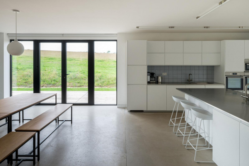 , 10 phòng bếp với quầy bar ăn sáng do kiến trúc sư thiết kế