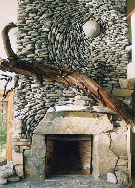 , bức tường đá siêu ấn tượng tạo điểm hút cho ngôi nhà