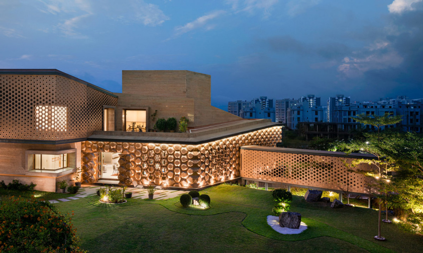 , ngôi nhà với thiết kế lấy cảm hứng từ tổ ong