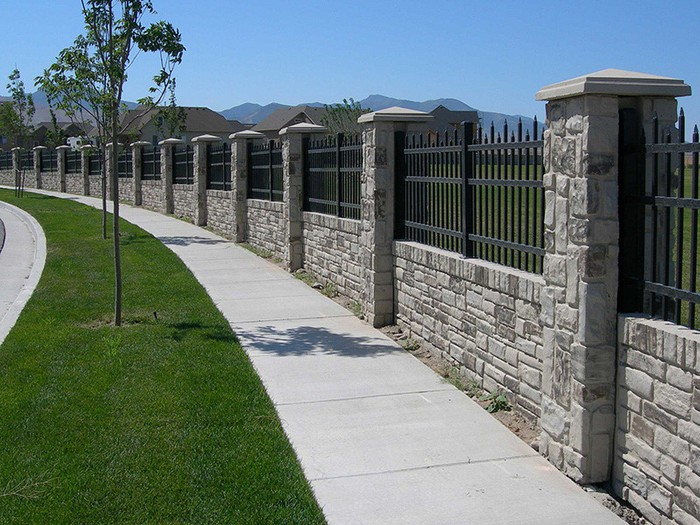 , tham khảo 10 mẫu tường rào bằng gạch bền đẹp, chẳng sợ lỗi mốt