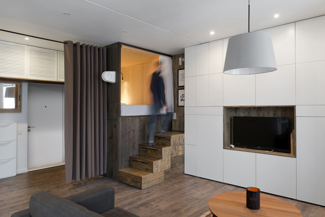 , căn hộ nhỏ tiện nghi nhờ hệ nội thất gỗ thông minh